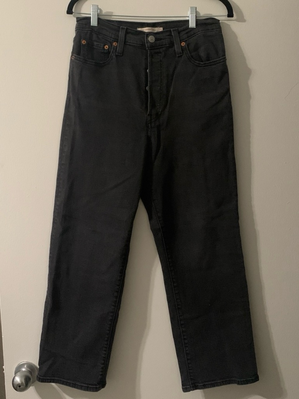 Levi’s Dark Gray Ribcage Straight-Leg Jeans